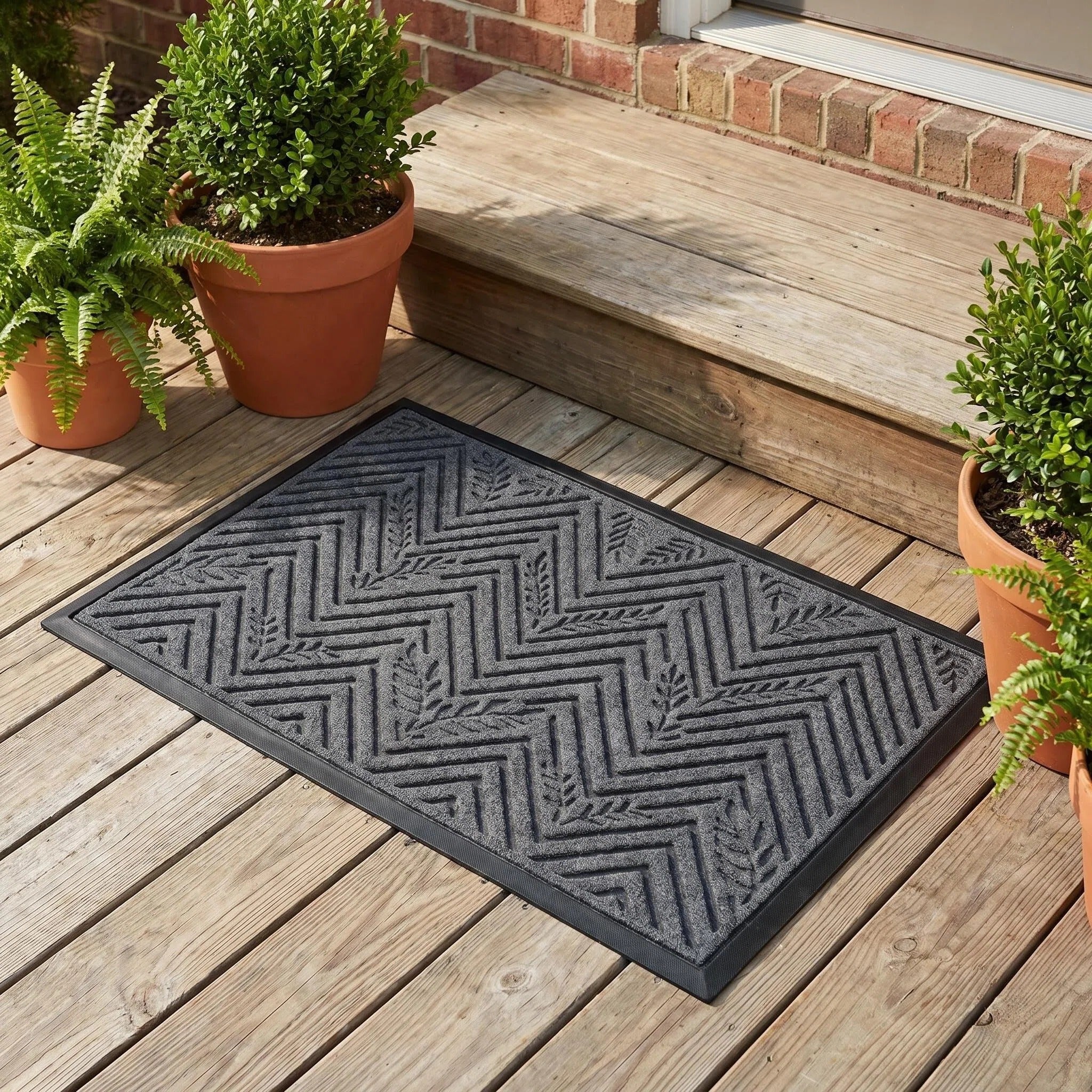 Hearthmat Honeycomb Ring Doormat - in-home scene 2